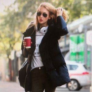 Meet your Posher, Selena